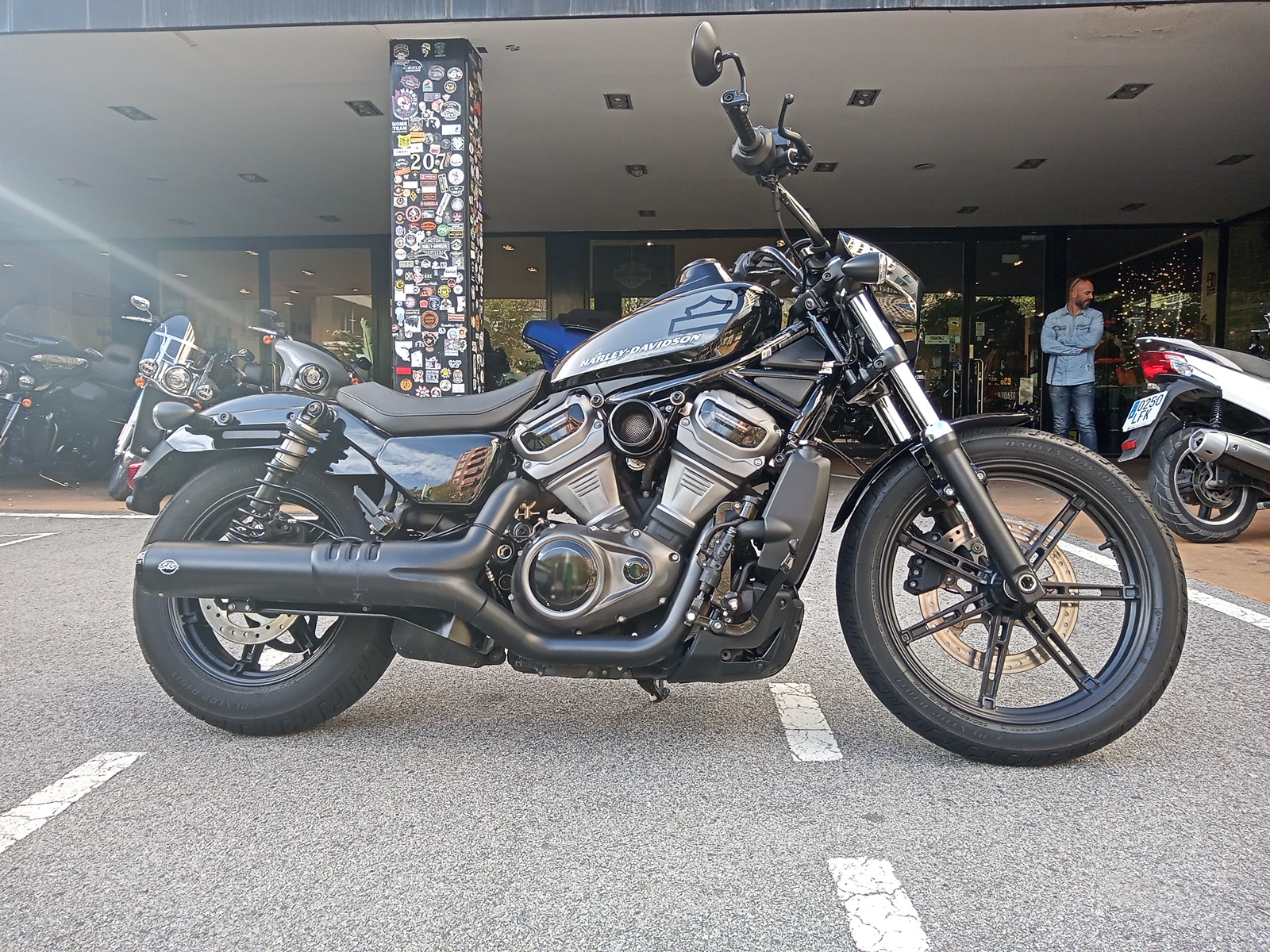Nightster™ photo 3