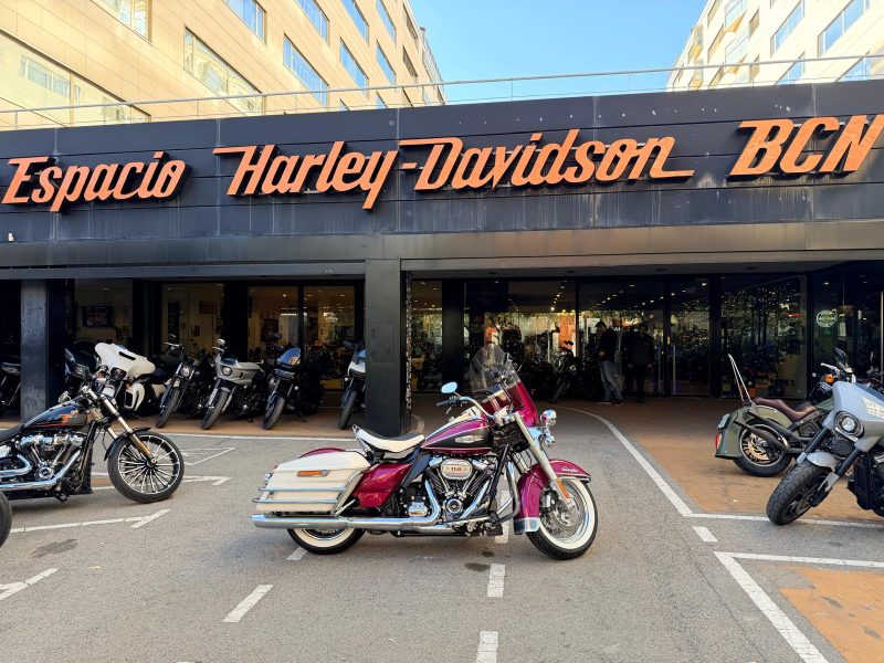 Electra Glide Highway King 2023 d'occasion à Barcelone