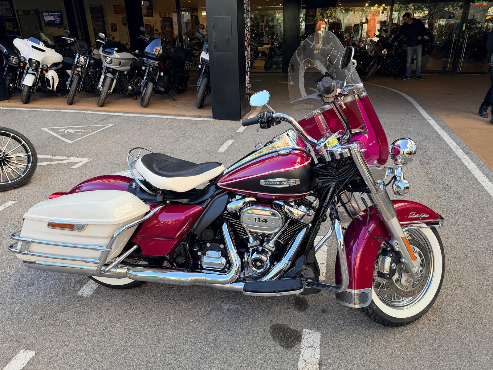 Electra Glide Highway King foto 4