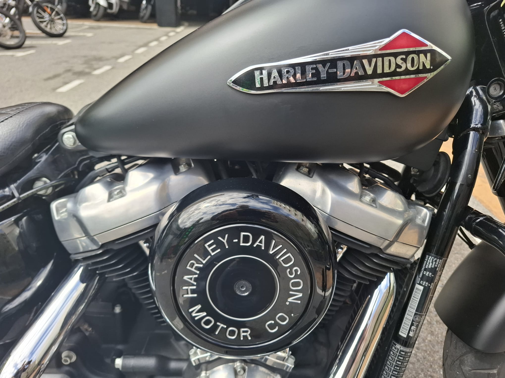 Softail Slim® 107 photo 18