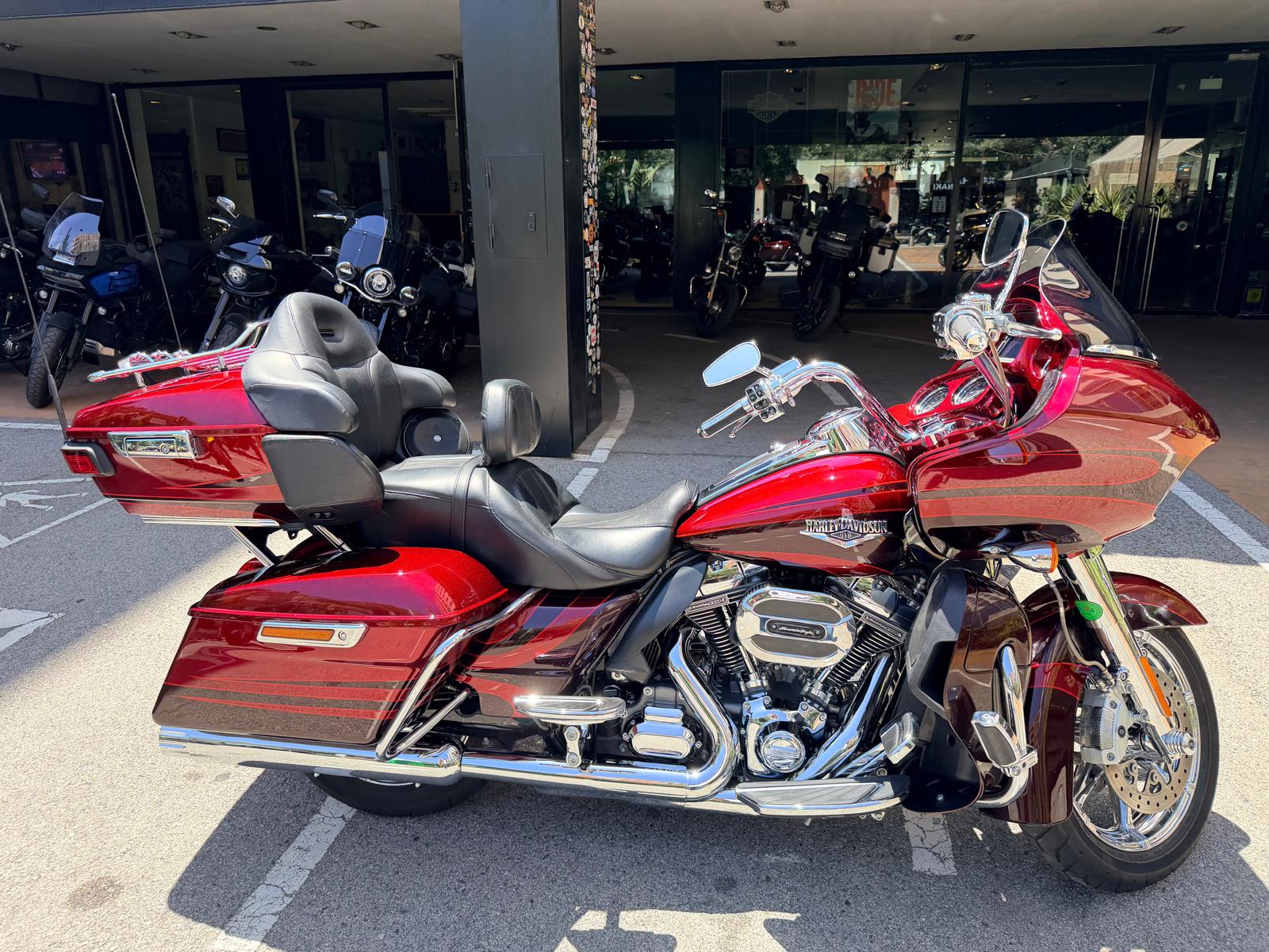CVO Road Glide foto 8