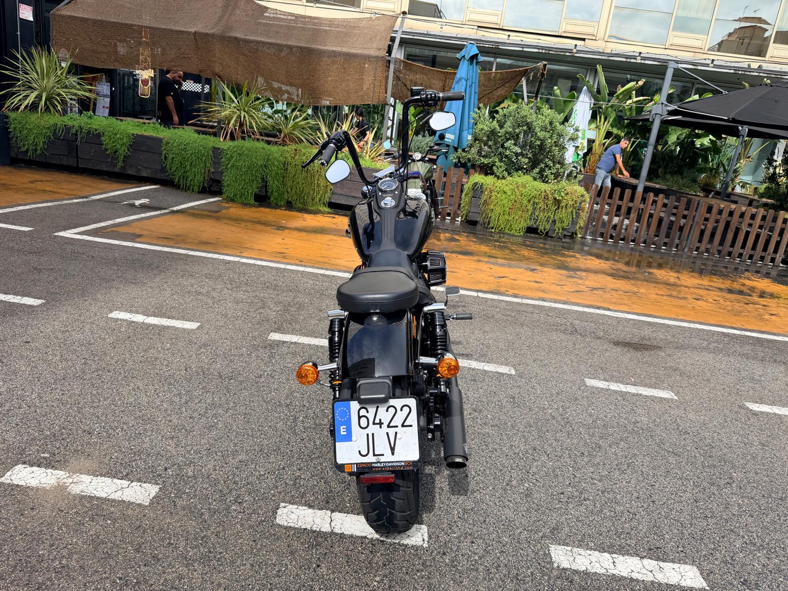STREET BOB foto 3