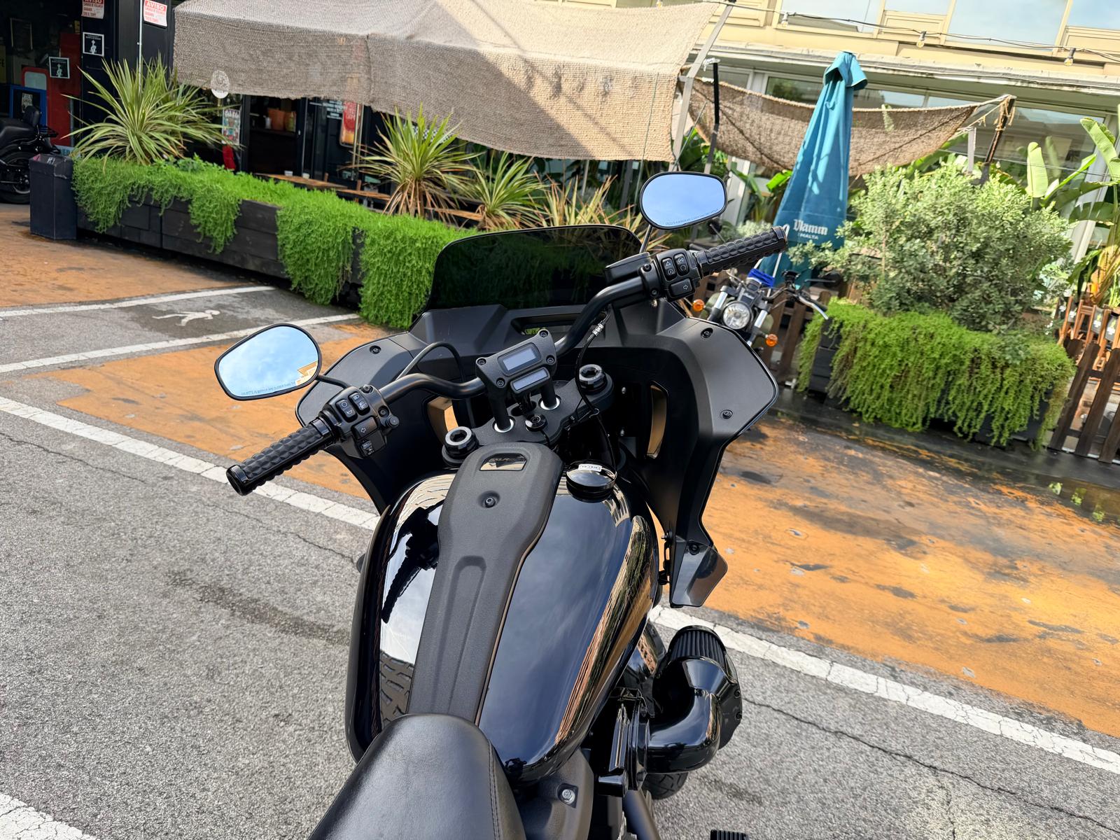 LOW RIDER ST photo 9