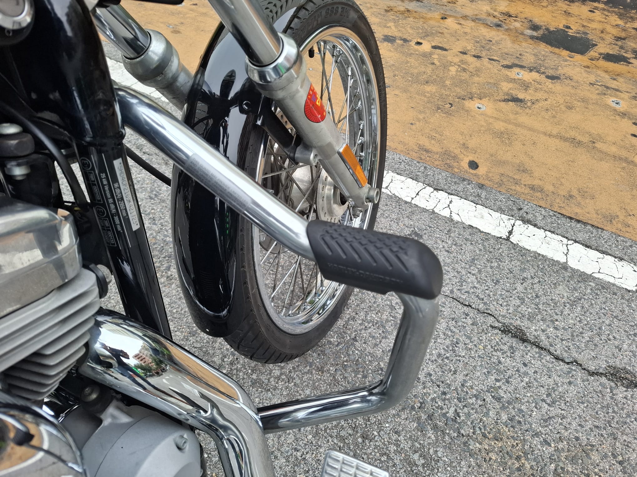 XL 883 CUSTOM foto 9